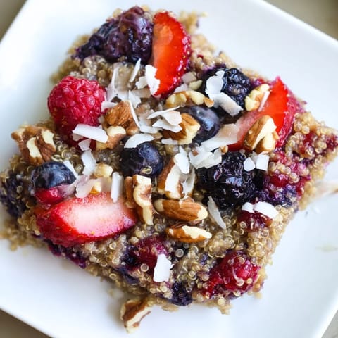 Berry Quinoa Breakfast Bake